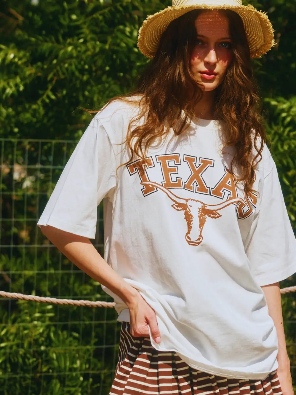 Vintage-Inspired College Graphic TEXAS Tee